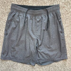 Rhone Shorts Mens Small Gray Athletic Running Gym Breathable 7" Inseam